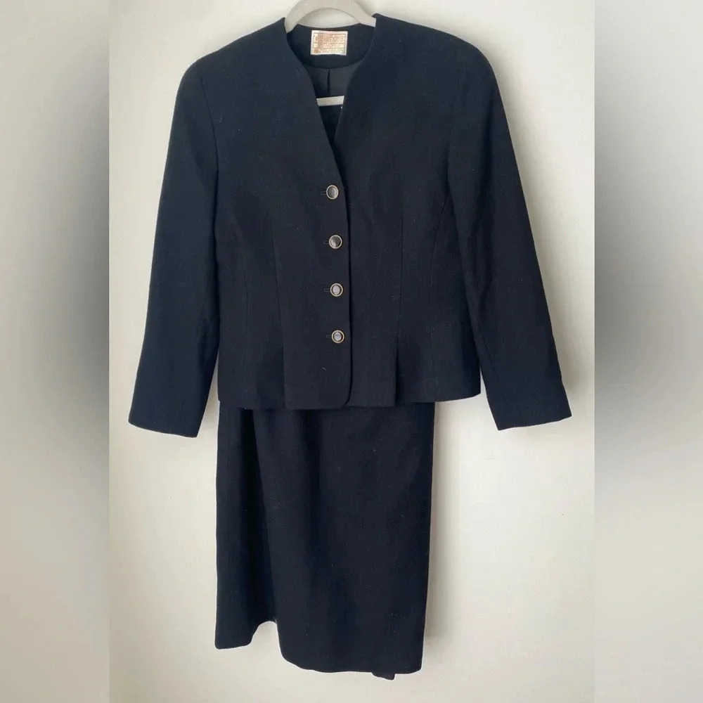 Vintage Pendleton Blazer Suit Set Women’s Small 100% Virgin Wool Black Gold
